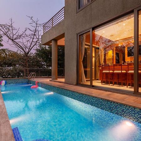 The Blue Horizon By Stayvista - Featuring A Beach-View Villa With A Swimming Pool, Indoor Games, And A Relaxing Balcony アリバグ エクステリア 写真